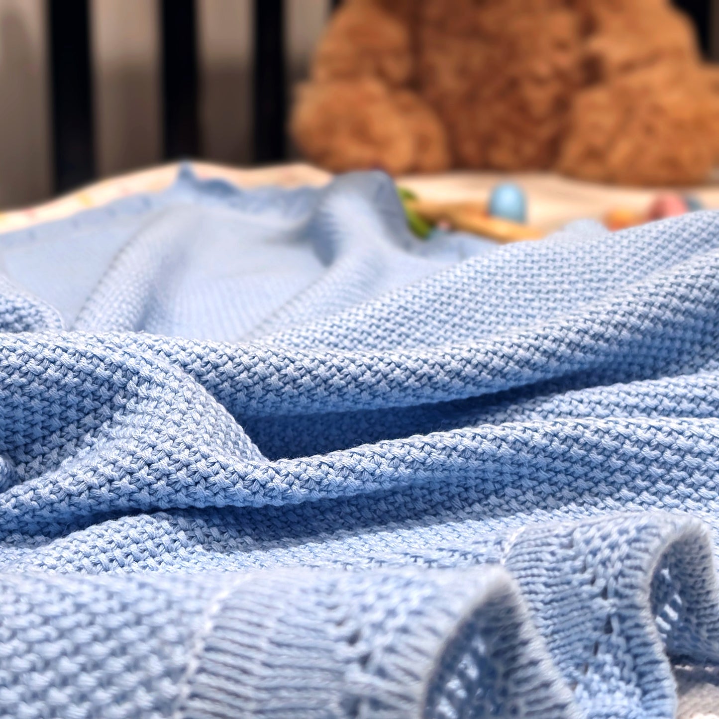 Blue – Knitted Blanket – 100% Organic Cotton